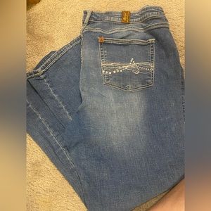 Aura by Wrangler women's jeans- size 20 short